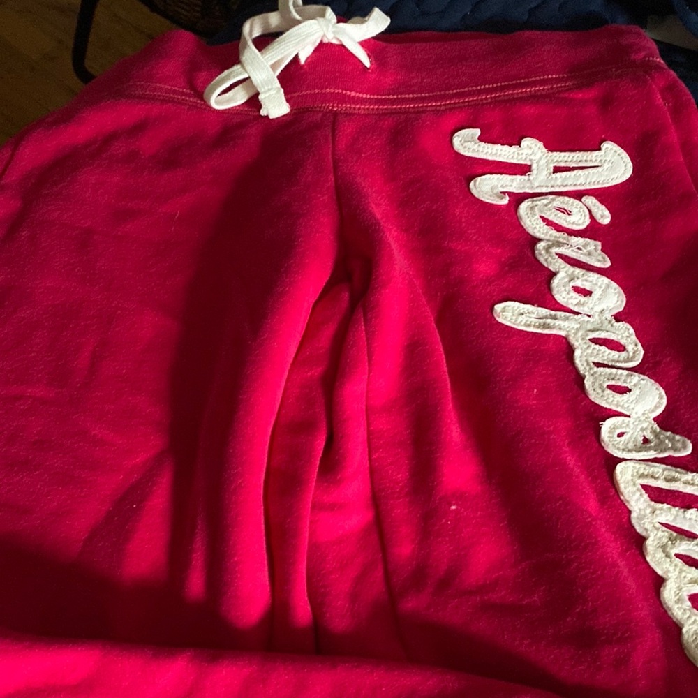 Gently worn  in great condition  sweat pants only in size XS/TP in pink color